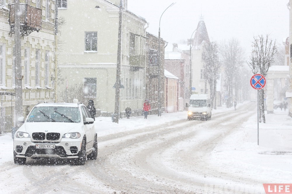 Фотарэпартаж: Гродна засыпае снегам Фотарэпартаж: Гродна засыпае снегам