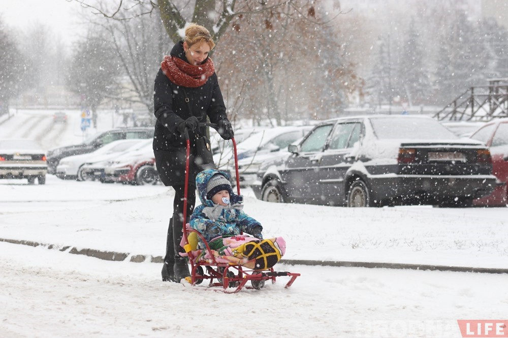 Фотарэпартаж: Гродна засыпае снегам Фотарэпартаж: Гродна засыпае снегам