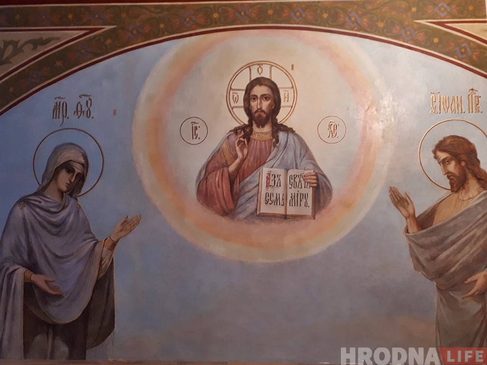 В гродненском Архиерейском подворье восстановили старинные росписи стен