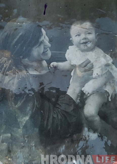 "Хочам пакінуць у саборы". Знайшліся сваякі Раеўскіх, якіх шукаў святар, каб перадаць "кнігу жыцця" "Хочам пакінуць у саборы". Знайшліся сваякі Раеўскіх, якіх шукаў святар, каб перадаць "кнігу жыцця"