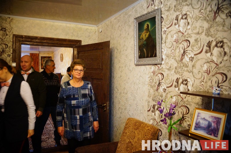 "До августа все расписано". Гродненцы сделали агроусадьбу из домика в деревне и удивляют гостей местной кухней