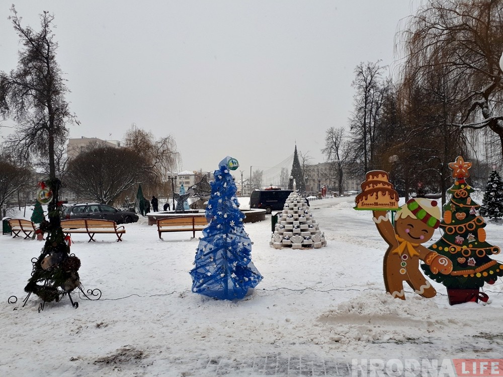 Фотафакт: у парку Жылібера адкрыюць алею навагодніх елак Фотафакт: у парку Жылібера адкрыюць алею навагодніх елак