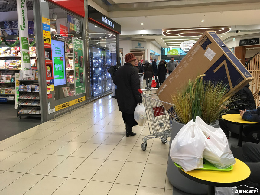 "Небывалы рост продажаў": беларусы рыхтуюцца да новых абмежаванняў увозу
