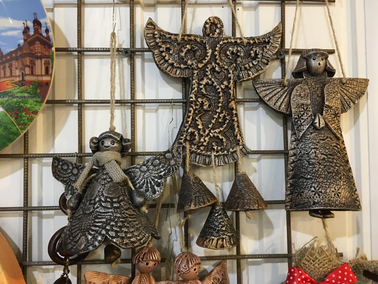 Белорусские подарки на Новый год и Рождество: чек-лист подготовки к праздникам