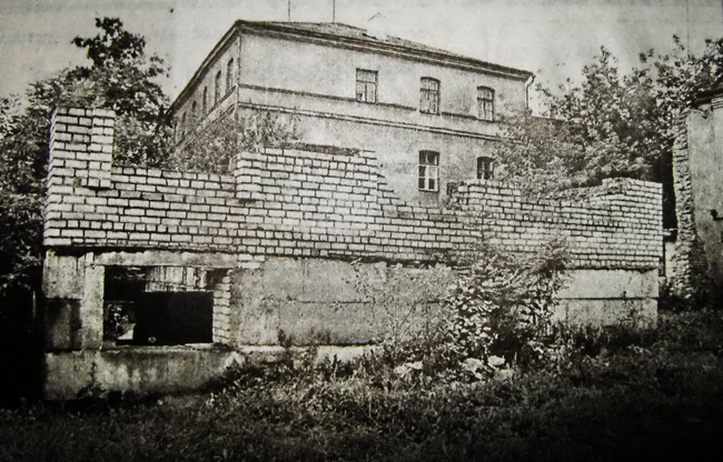 Семашко, остановись! Что на самом деле нужно построить на пустыре напротив тюрьмы