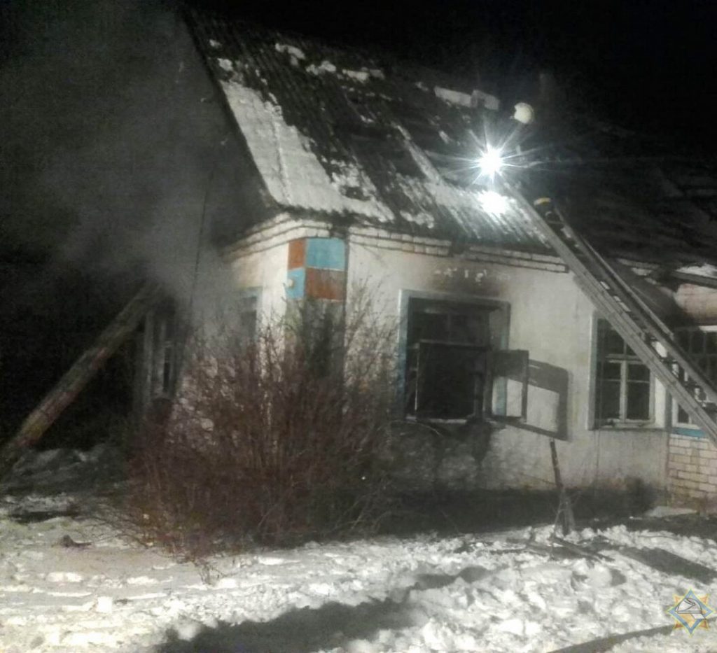 Кот уратаваў гаспадара ад гібелі ў пажары