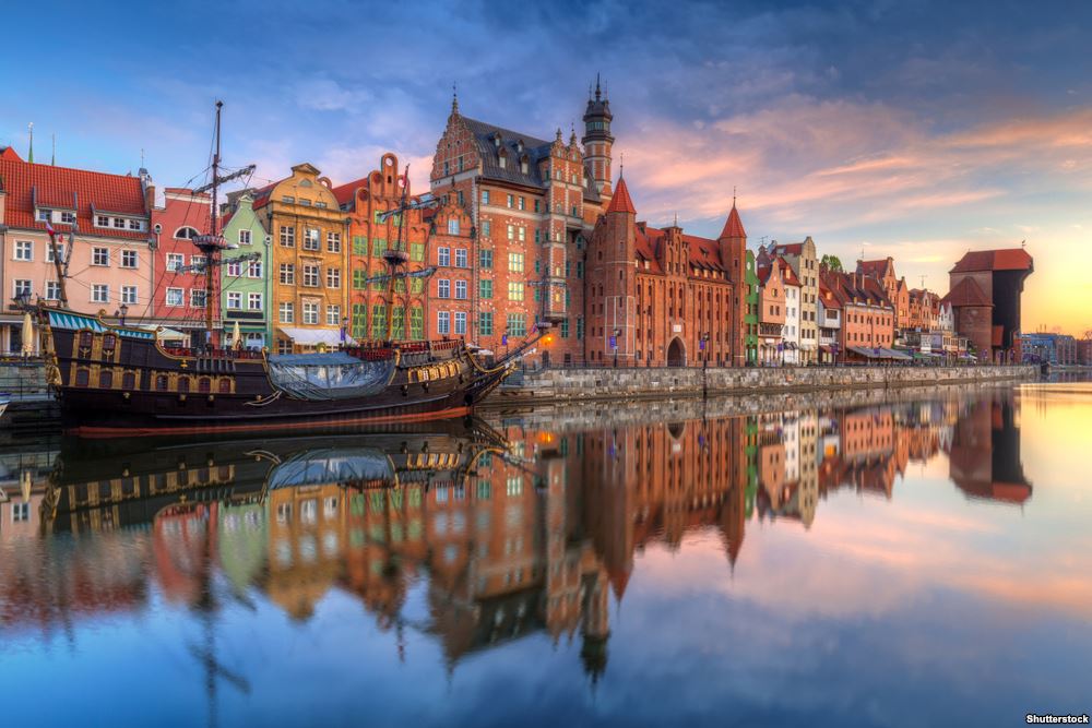 Поддерживал белорусский язык и объездил всю Беларусь. 8 фактов о мэре Гданьска, которого атаковали с ножом