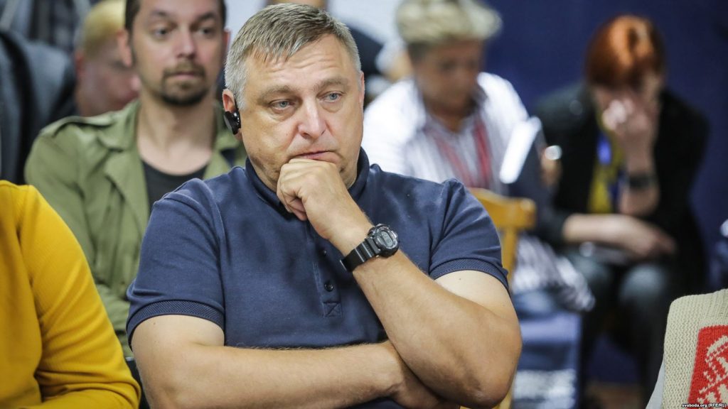 У Гродне пачалі судзіць Мікалая Аўтуховіча і яго “паплечнікаў”. Ім можа пагражаць растрэл (абноўлена)