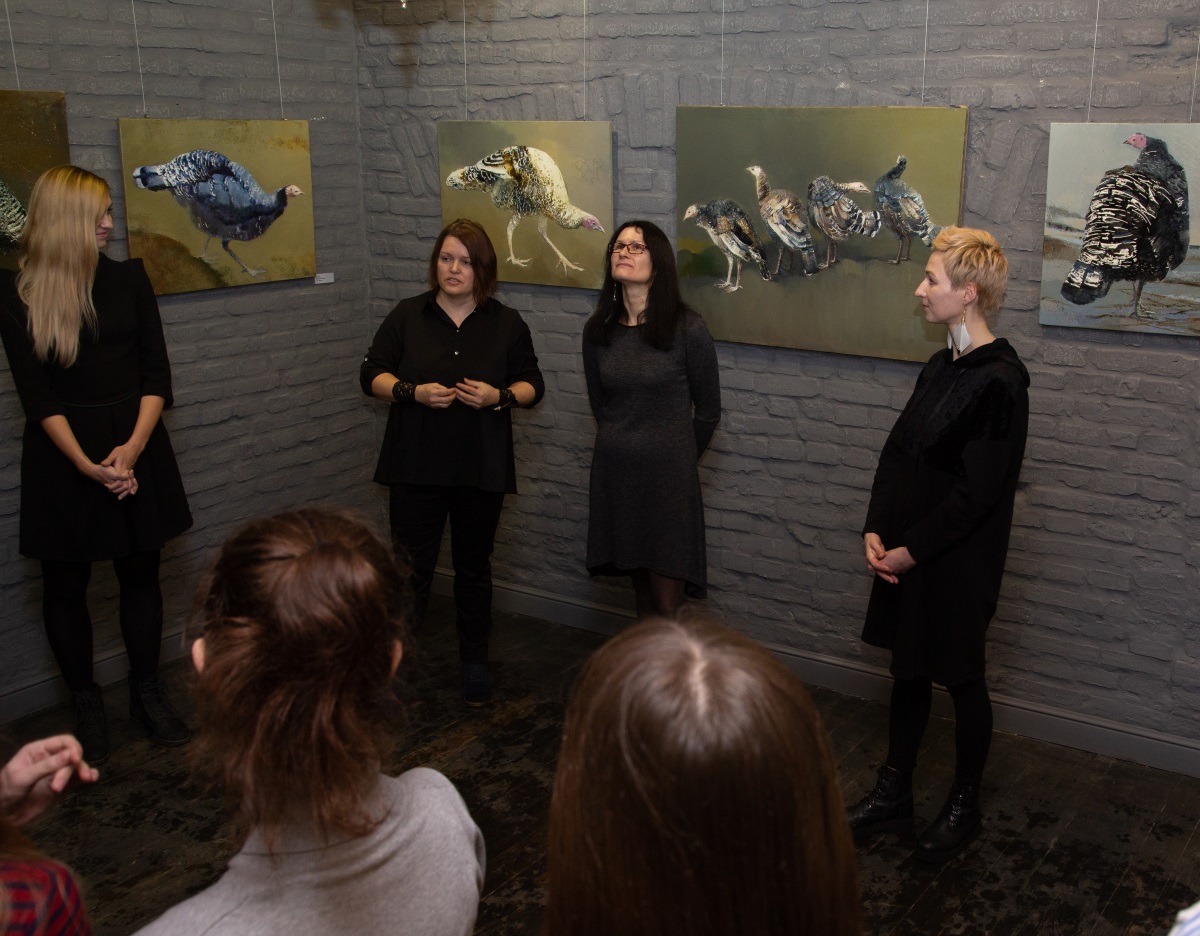 У галерэі “У Майстра” можна зазірнуць да “суседскіх птушак”