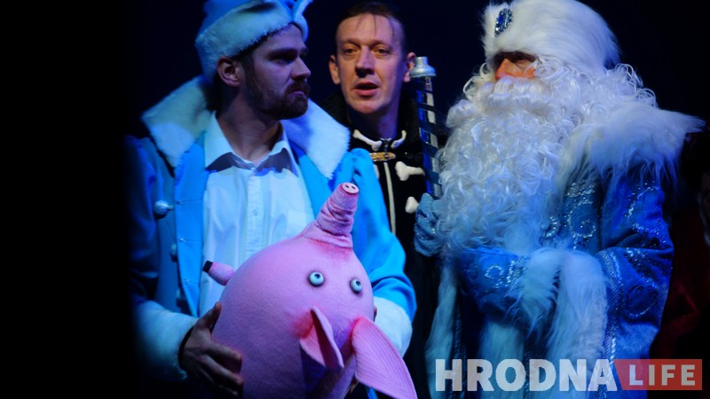 "Новогодние утренники под вопросом". В Гродно продолжают увольнять актеров