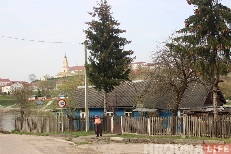 Параілі стаць у чаргу на жыллё: тэлебачанне расказала аб праблеме сям'і, якая жыве на беразе Нёмана Параілі стаць у чаргу на жыллё: тэлебачанне расказала аб праблеме сям'і, якая жыве на беразе Нёмана