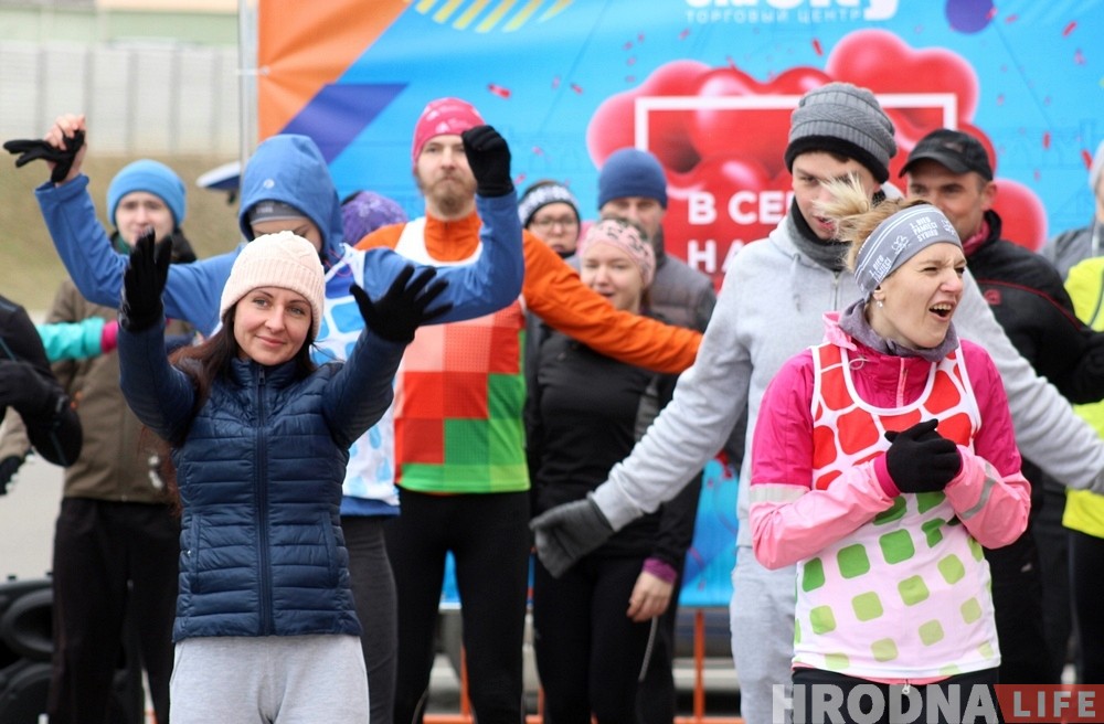 Выйшлі са спячкі: аматары бегу прабеглі вакол Гродна Выйшлі са спячкі: аматары бегу прабеглі вакол Гродна