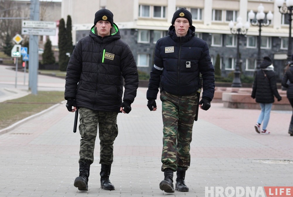 "Раз прышлося прымяніць дубінку". Байцы МААП пра патруляванне Гродна