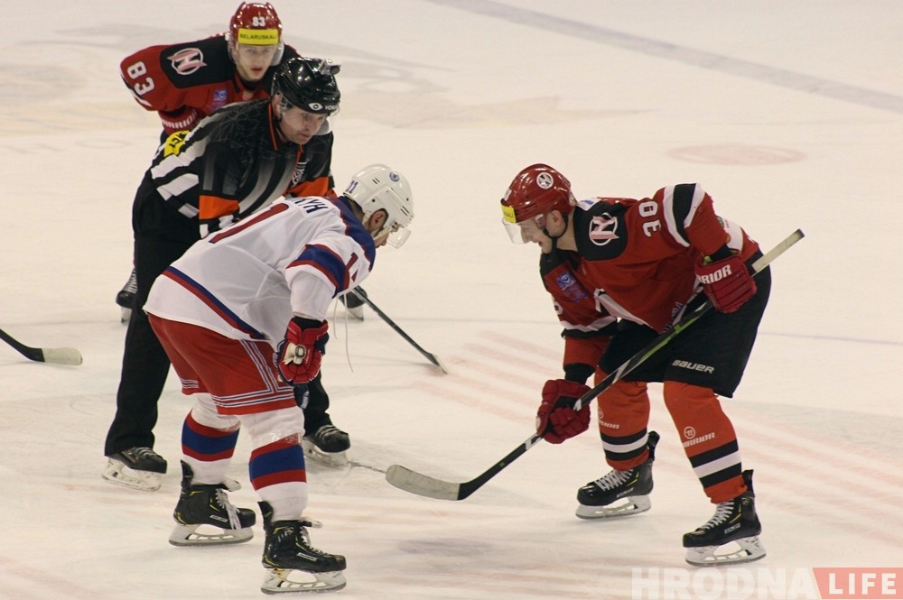 Біліся да апошняга: "Нёман" прайграў "Юнацтву" ў серыі булітаў Біліся да апошняга: "Нёман" прайграў "Юнацтву" ў серыі булітаў