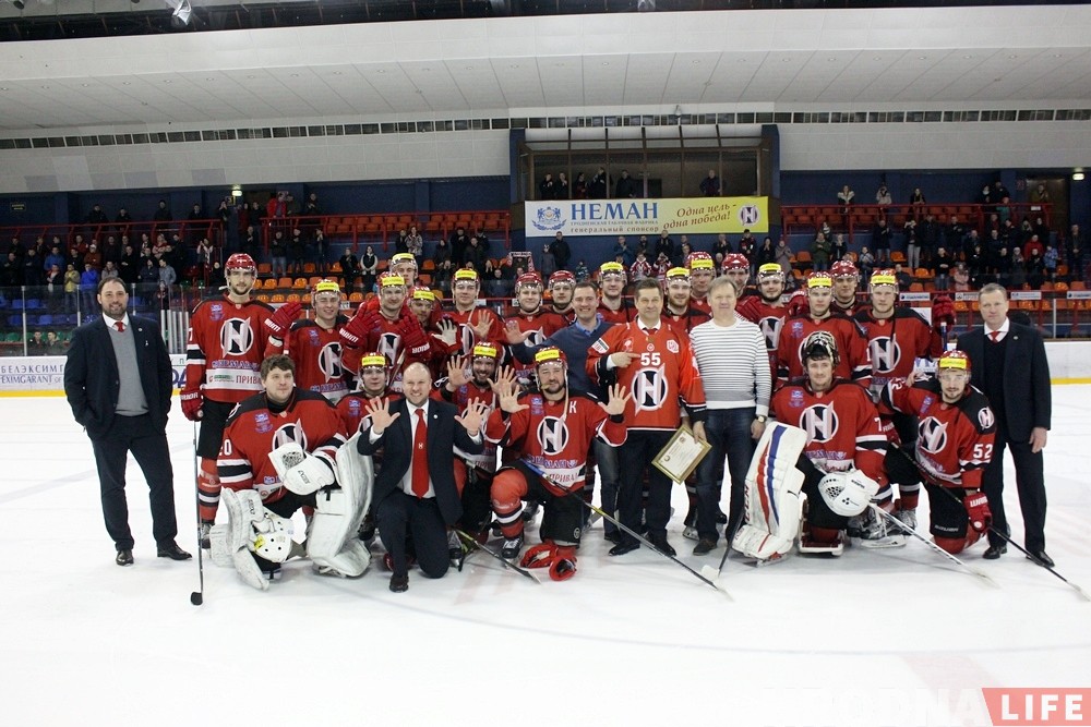 Сяргею Пушкову - 55 гадоў. Хакеісты і заўзятары павіншавалі трэнера