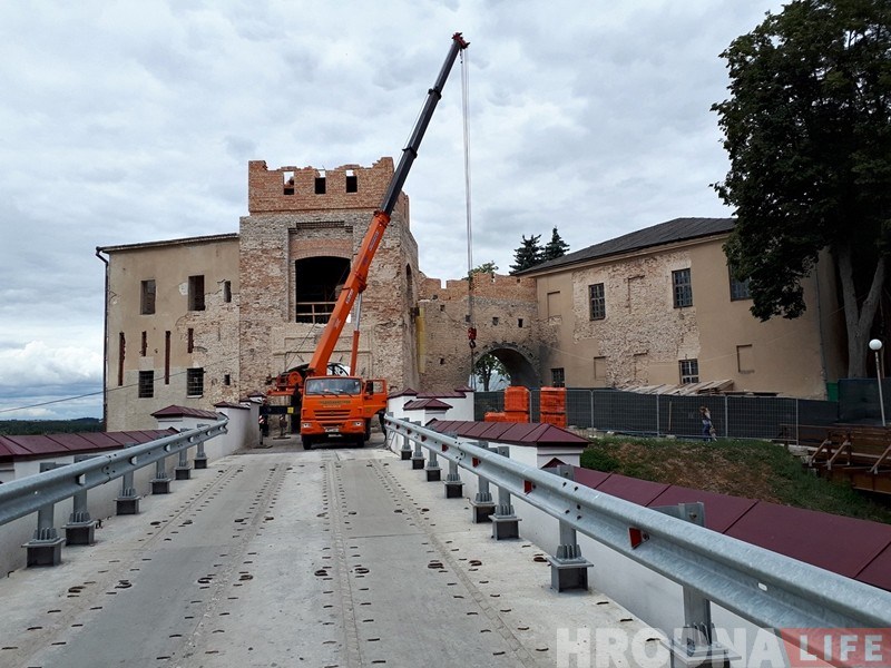 Чуткі: Стары замак пераедзе ў Новы, а бібліятэка Карскага ў Нацбанк