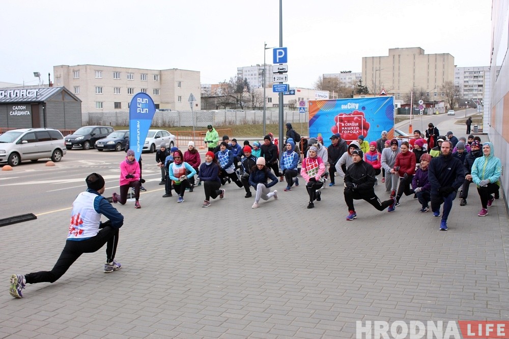 Выйшлі са спячкі: аматары бегу прабеглі вакол Гродна Выйшлі са спячкі: аматары бегу прабеглі вакол Гродна