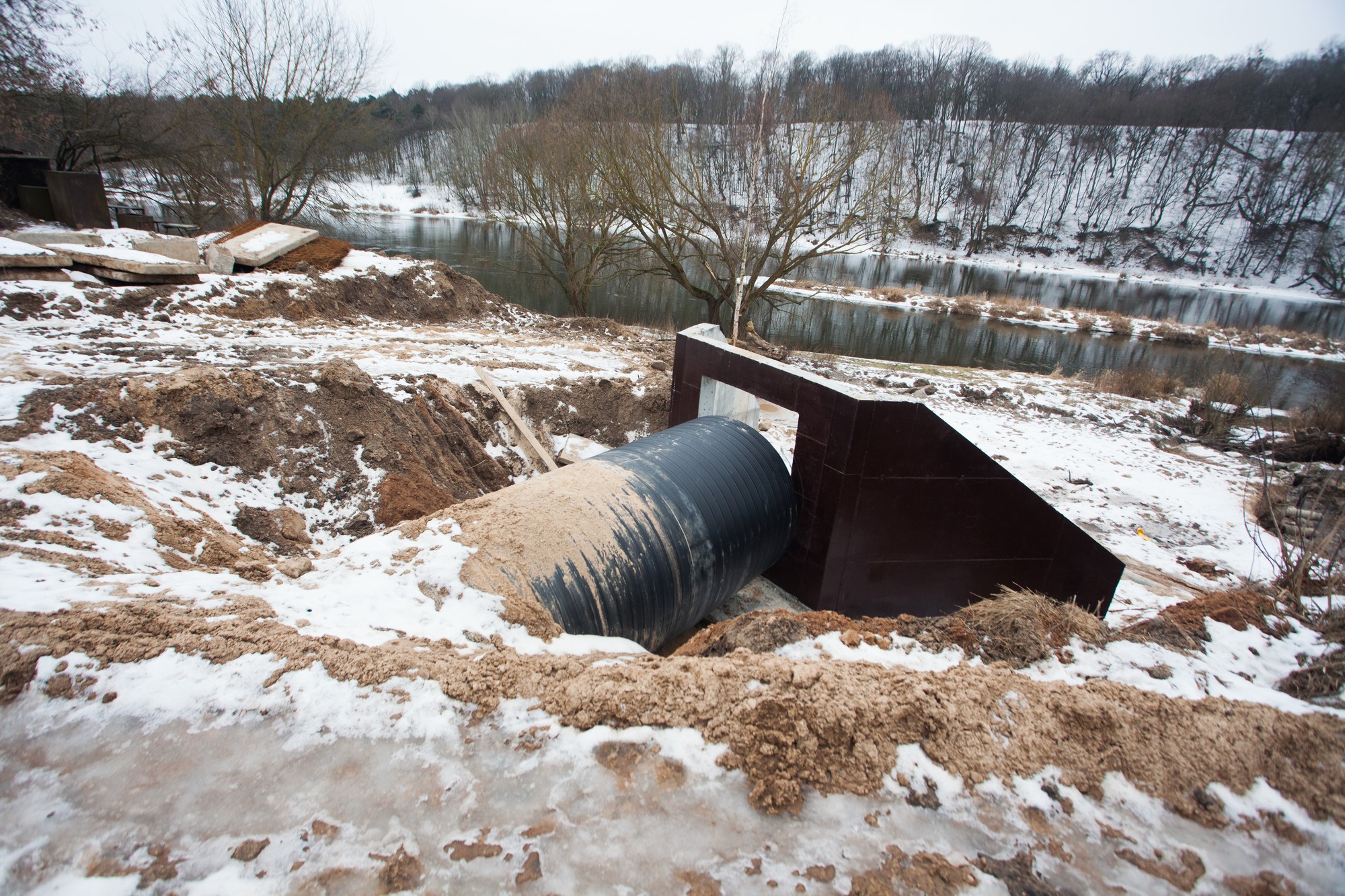 Тайна могилы офицера Шауля: что за камень нашли на берегу Немана?