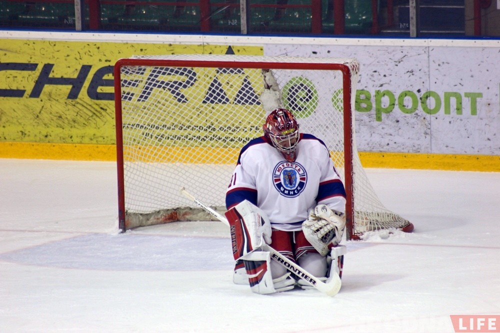 Біліся да апошняга: "Нёман" прайграў "Юнацтву" ў серыі булітаў Біліся да апошняга: "Нёман" прайграў "Юнацтву" ў серыі булітаў