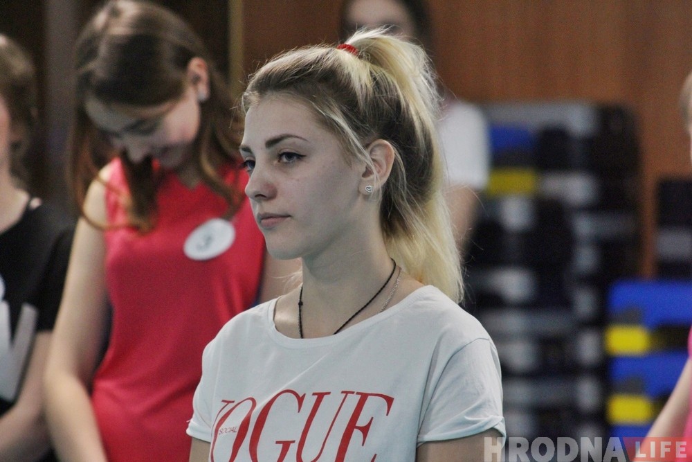 Не за хлопцамі, а за эмоцыямі: у лядовым прайшоў кастынг у групу падтрымкі хакейнага "Нёмана" Не за хлопцамі, а за эмоцыямі: у лядовым прайшоў кастынг у групу падтрымкі хакейнага "Нёмана"