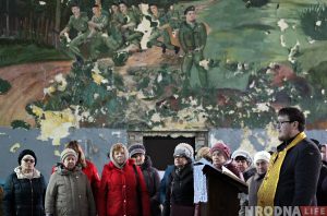 "Паспець да панядзелка". Як жыхары былой вёскі Дзевятоўка рыхтуюцца да зносу