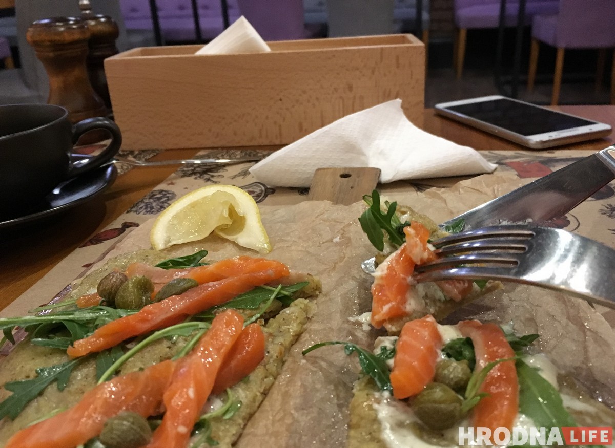 Вкусно, но не очень быстро. Проверяем ужин в гастро-баре Werden