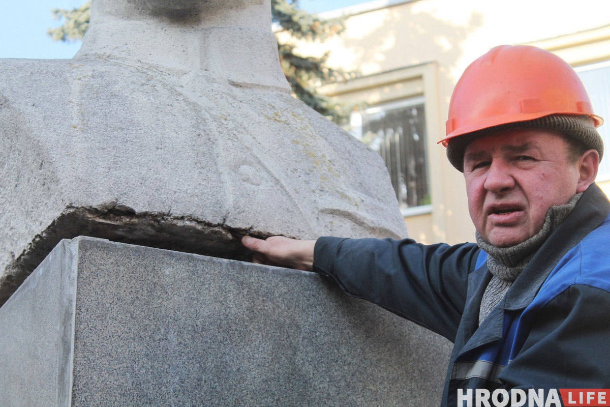 У Гродне дэмантуюць помнік Чапаеву (абноўлена)