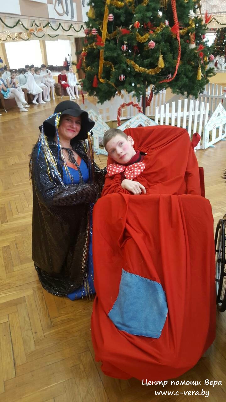 Калі дыягназ - не перашкода для жыцця! 15-гадоваму Крысціяну патрэбны спецыялізаваны вазок і вы можаце дапамагчы яго купіць