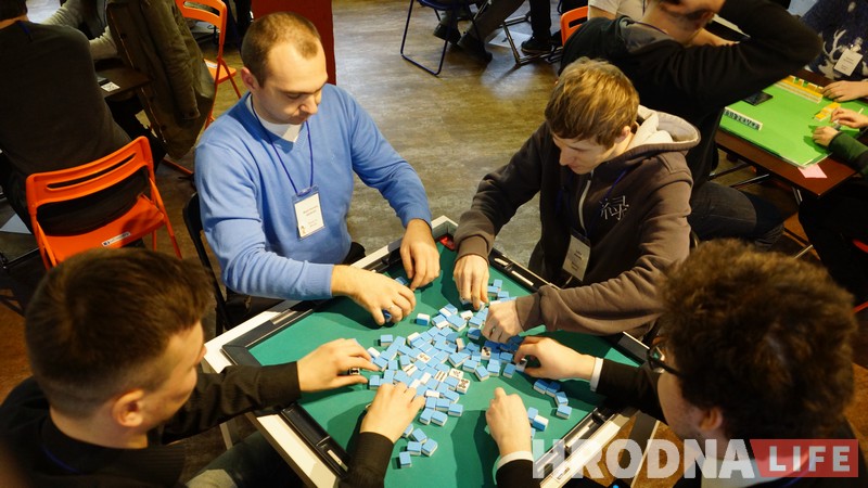 Ці гулялі вы ў маджонг? У Гродне адбываецца міжнародны турнір Ці гулялі вы ў маджонг? У Гродне адбываецца міжнародны турнір