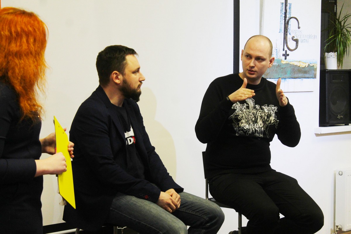 "Надо смотреть меньше Киселевых и Дудей". Политический блогер и редактор Hrodna.life о различиях и сходствах блогерства и журналистики