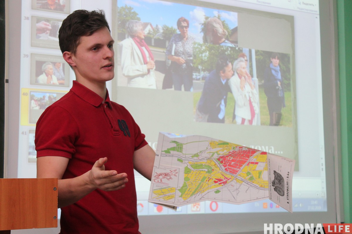 Руслан Кулевіч прэзентаваў сваю кнігу ў ГрДУ імя Янкі Купалы Руслан Кулевіч прэзентаваў сваю кнігу ў ГрДУ імя Янкі Купалы