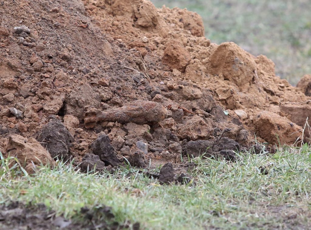 "Магла паразіць усё ў радыусе 60 метраў". Падрабязнасці пра знойдзеную ў Гродне міну
