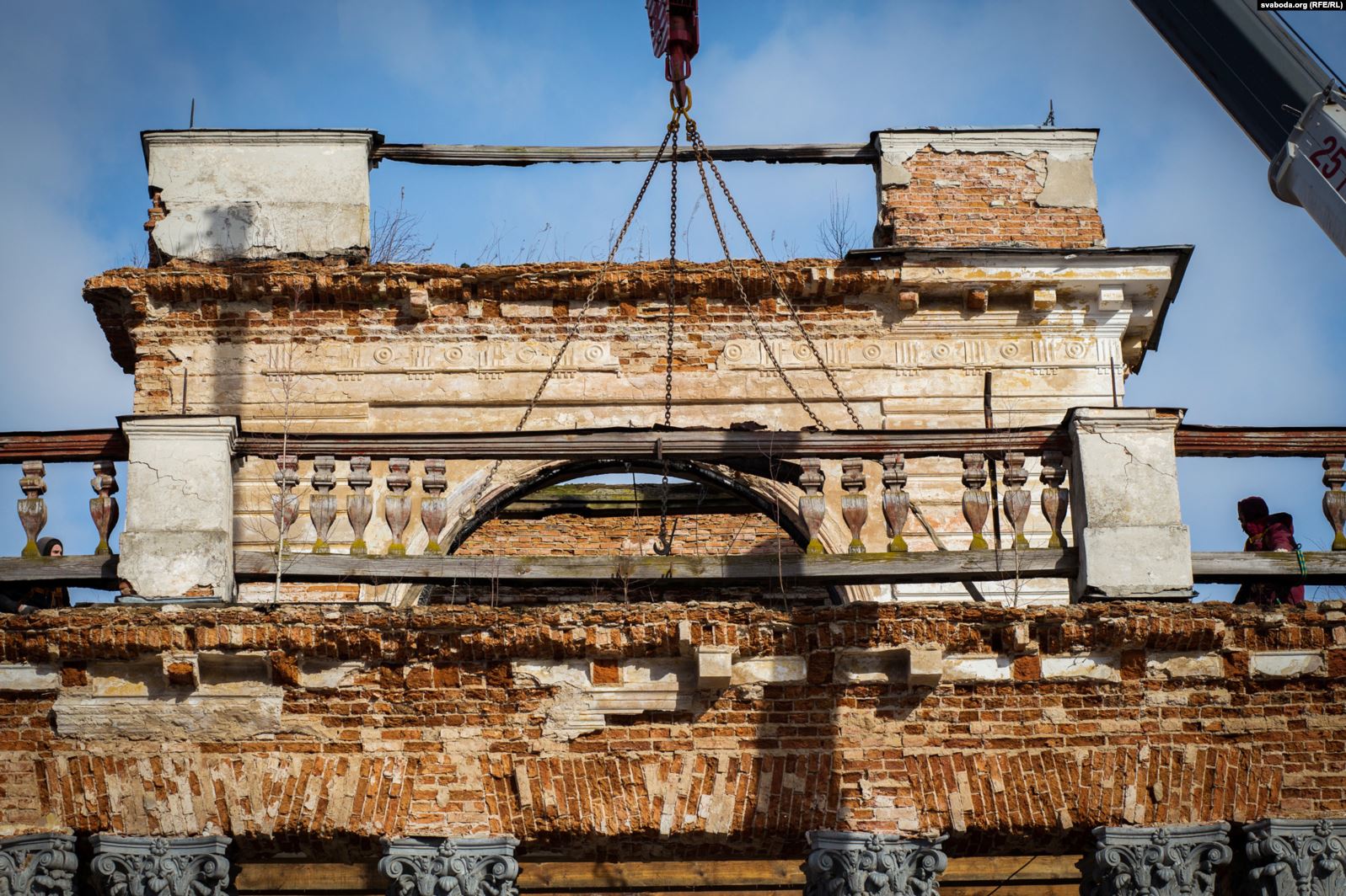 Дворец Умястовских в Жемыславле начали восстанавливать