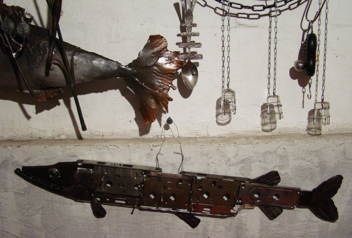 Жалезнае мастацтва. Гродзенскі каваль робіць рыбаў з рыдлёвак