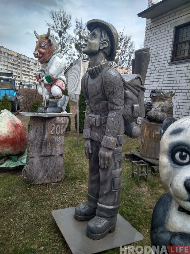 Гродзенскі "турыст", якога забралі з Савецкай, сустрэўся з зубрам "Валерам" Гродзенскі "турыст", якога забралі з Савецкай, сустрэўся з зубрам "Валерам"