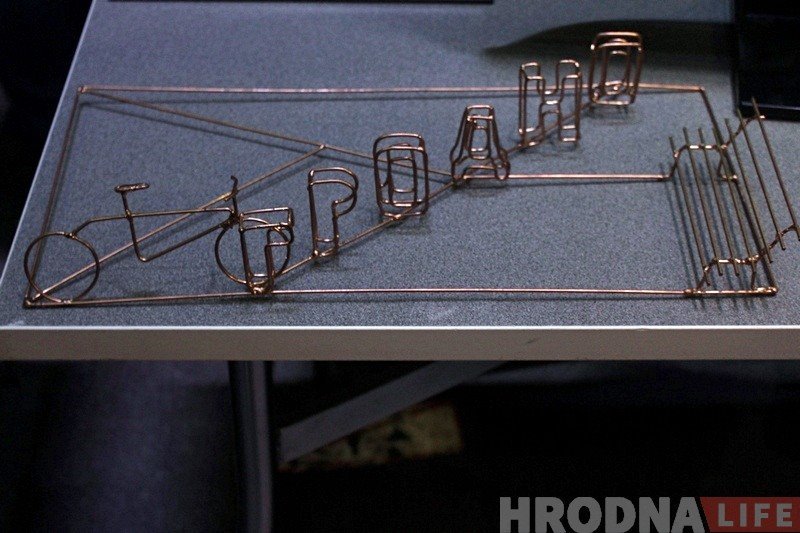 Глядзіце, якая арыгінальная велапаркоўка ёсць у Гродне Глядзіце, якая арыгінальная велапаркоўка ёсць у Гродне