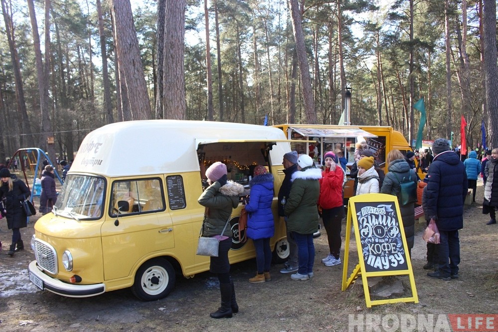 ФОТА: У Гродне прайшлі народныя гулянні на Масленіцу