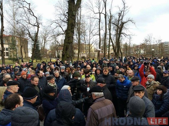 Глядзіце, як два гады таму гродзенцы выйшлі на акцыю пратэсту супраць дэкрэта №3 Глядзіце, як два гады таму гродзенцы выйшлі на акцыю пратэсту супраць дэкрэта №3