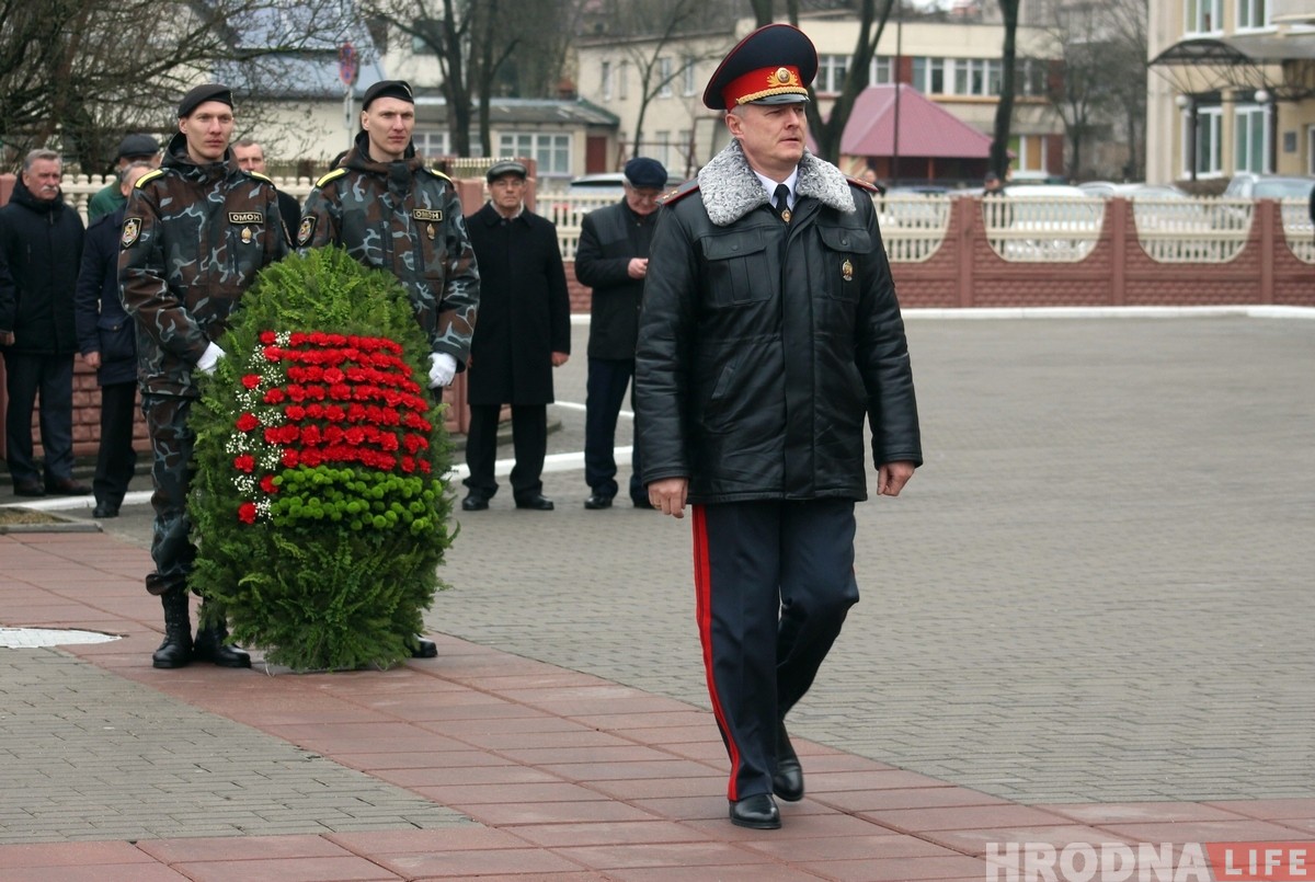 Гродненская милиция в день своего праздника прошла маршем по улицам города