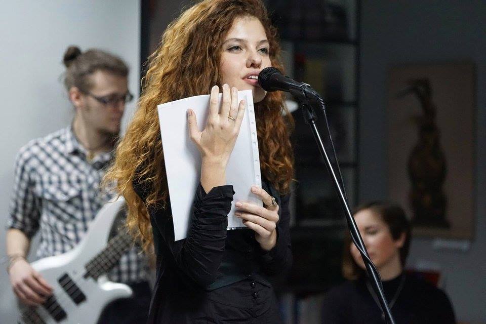 “Ужо памерла б ад чумы”. Кацярына Ваданосава пра жыцце памiж XV і XXI стагоддзямі, музыку і натхненне