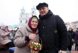 «Пачыналі з 20 рамеснікаў, а сёння іх сотні». Арганізатар першых "Казюкоў" пра адраджэнне кірмаша ў Гродне