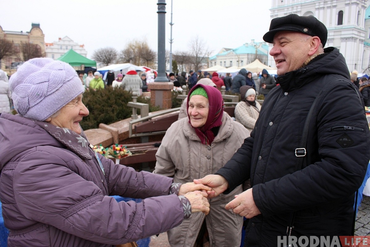 «Пачыналі з 20 рамеснікаў, а сёння іх сотні». Арганізатар першых "Казюкоў" пра адраджэнне кірмаша ў Гродне