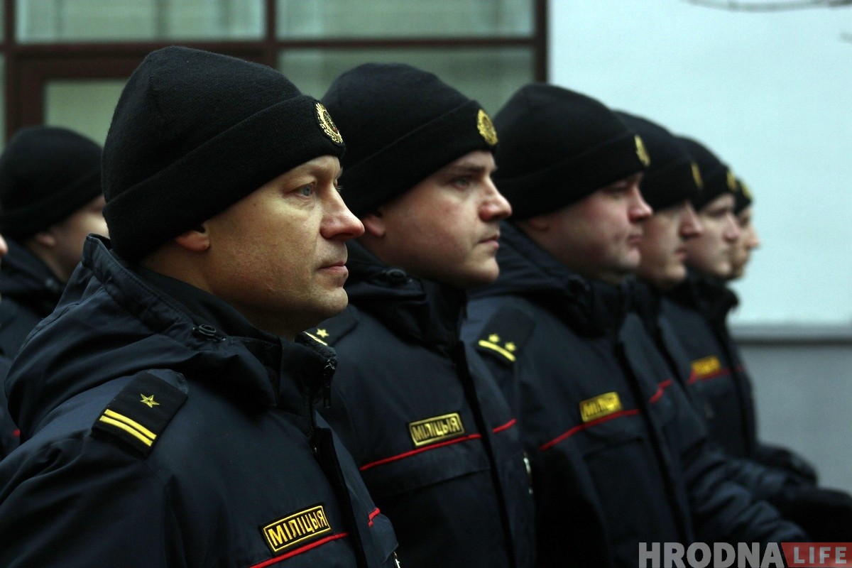 Гродненская милиция в день своего праздника прошла маршем по улицам города