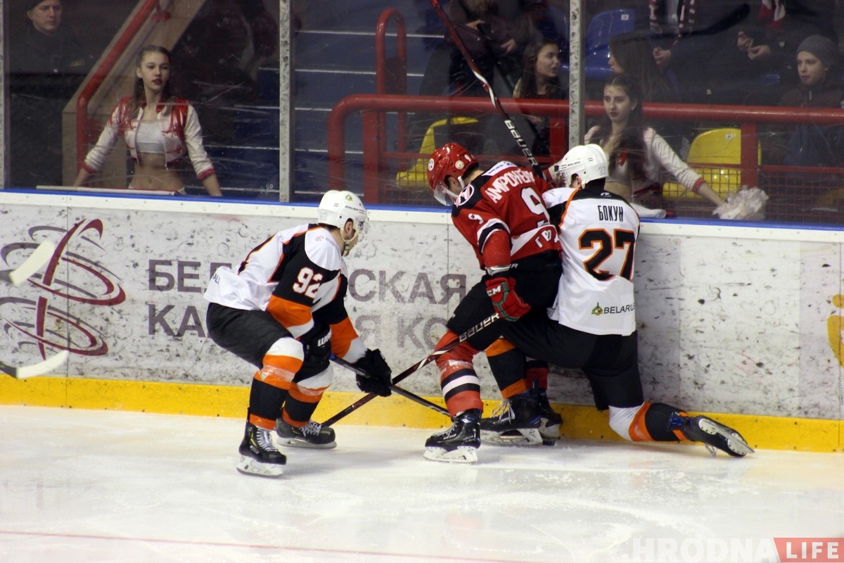 Чарговая перамога над "Шахцёрам" дазволіла "Нёману" выйсці наперад у серыі 