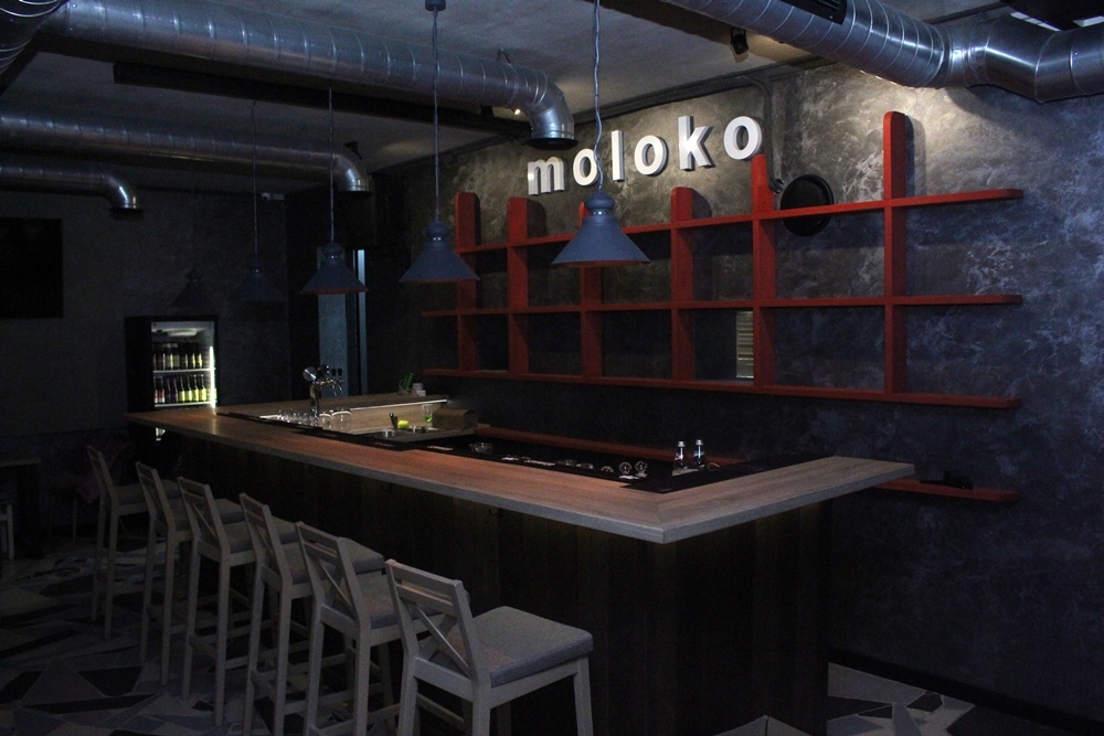 На Калючынскай адкрываецца бар «moloko»