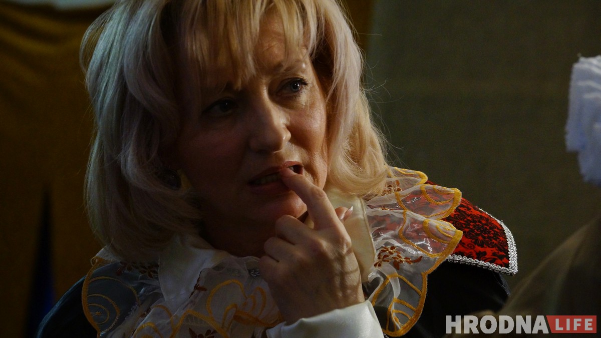 “Паставіць можна і тэлефонны даведнік”. Сяргей Бачкоў расказаў пра 10 год народнага тэатра “Бочонок”