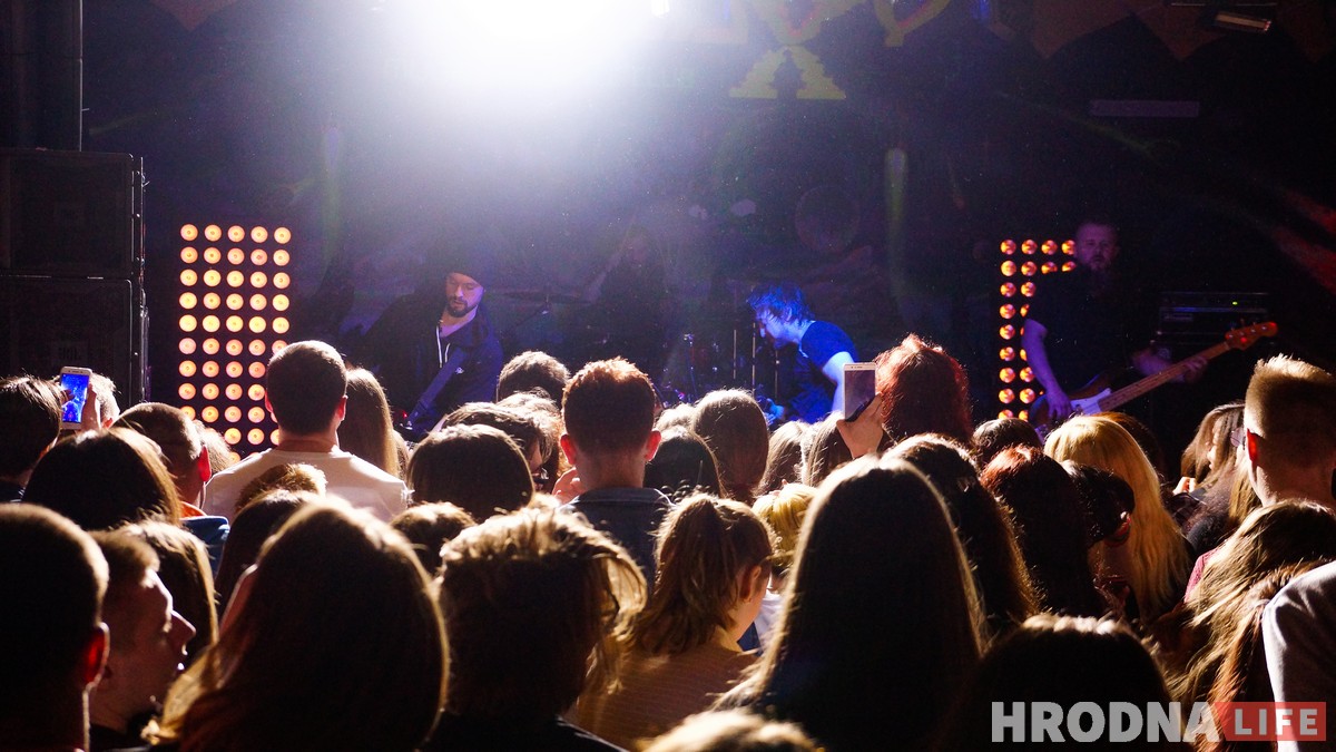 Фота: NIZKIZ запальваў у Гродне вечарам і паўторыць канцэрт на Дні Волі Фота: NIZKIZ запальваў у Гродне вечарам і паўторыць канцэрт на Дні Волі