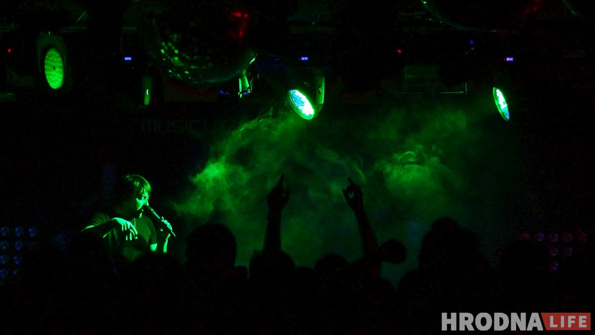 Фота: NIZKIZ запальваў у Гродне вечарам і паўторыць канцэрт на Дні Волі Фота: NIZKIZ запальваў у Гродне вечарам і паўторыць канцэрт на Дні Волі