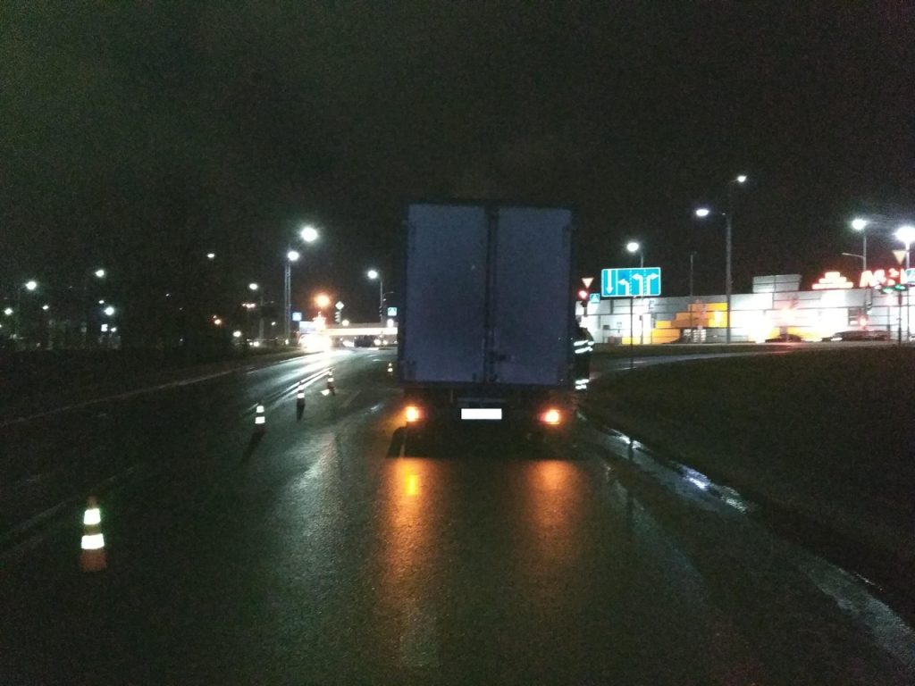 Кіроўца збіў на дарозе п'янага без флікера і трапіў пад следства