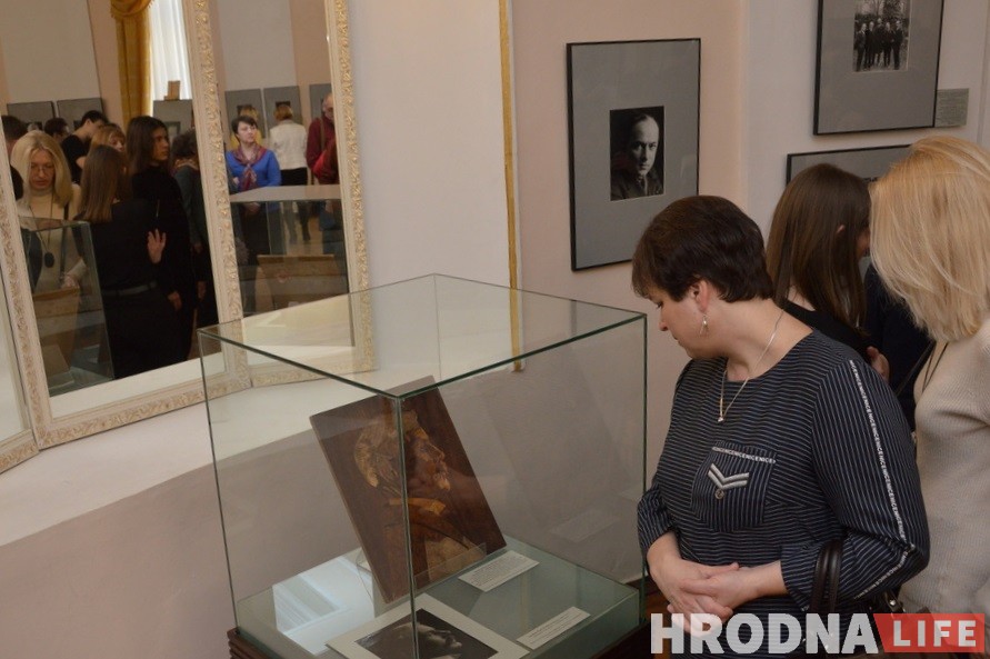 Пётр Шумаў вярнуўся ў Гродна: у Новым замку адкрылася выстаўка знакамітага парыжскага фатографа